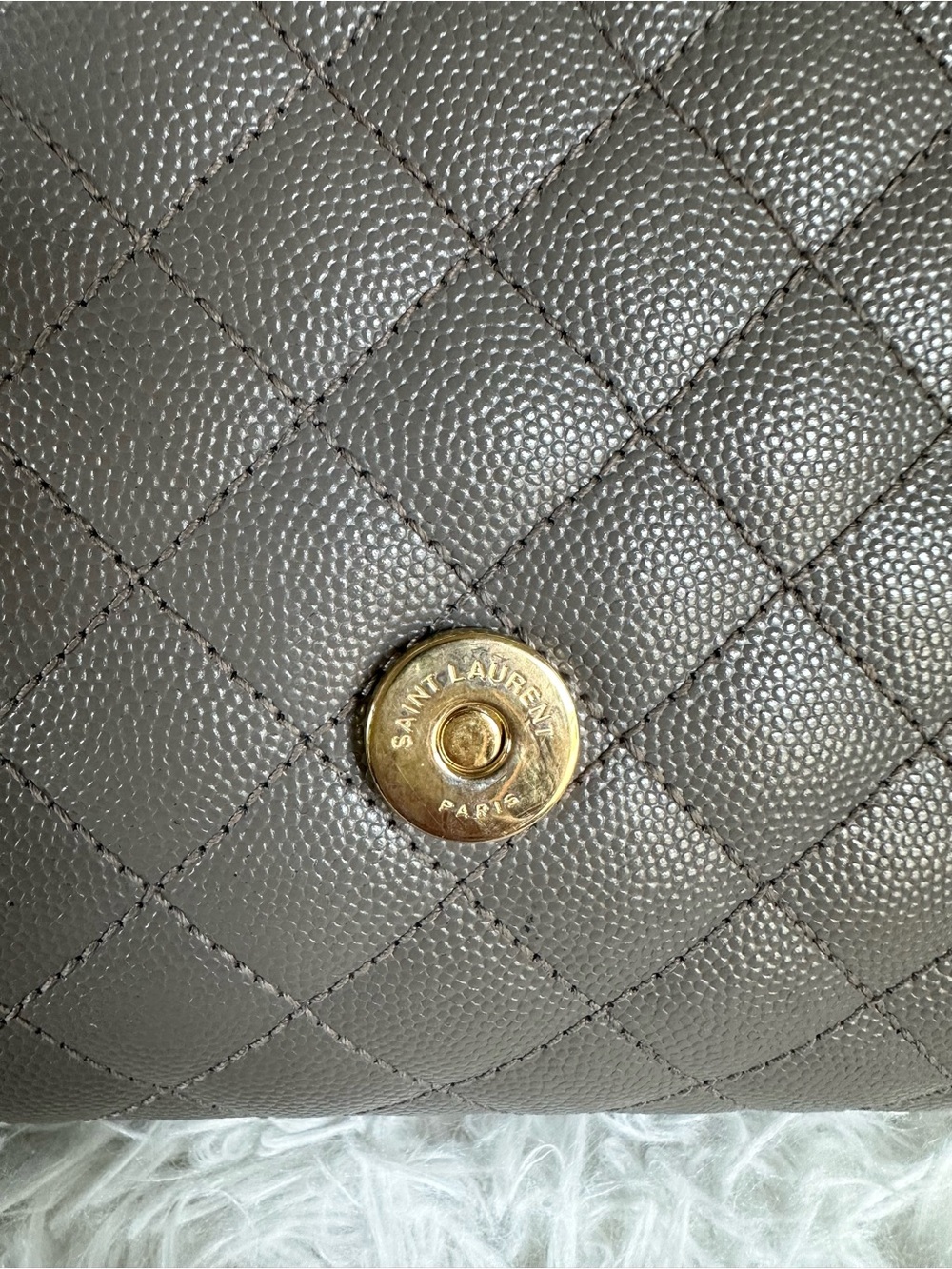 Saint Laurent Grain De Poudre Envelope Matelasse Medium Triquilt Monogram - Picture 8 of 16